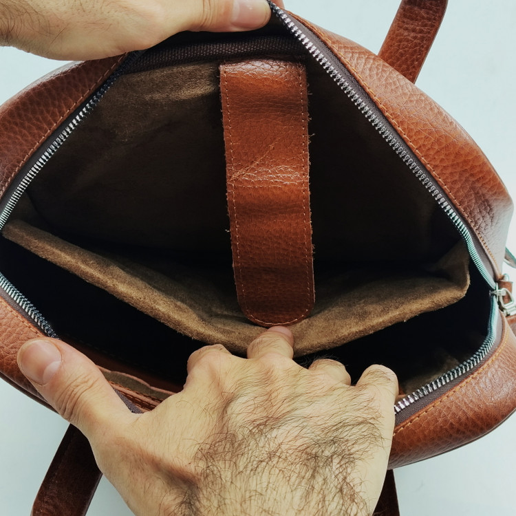 کیف نیم اداری چرمی اسپرت ایستاده